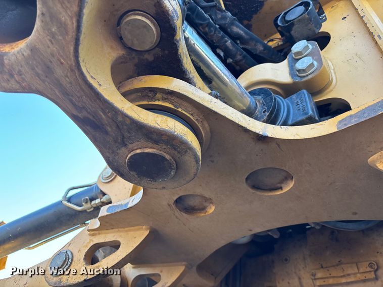 image for item EL6087 2019 Caterpillar 420F 2 IT backhoe