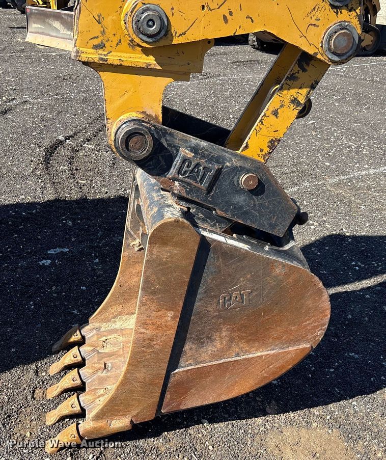 image for item EL6087 2019 Caterpillar 420F 2 IT backhoe