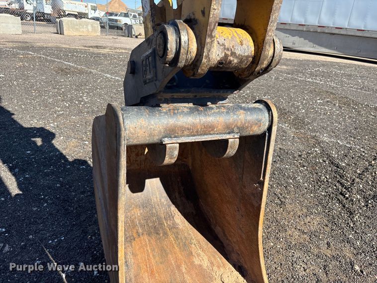 image for item EL6087 2019 Caterpillar 420F 2 IT backhoe
