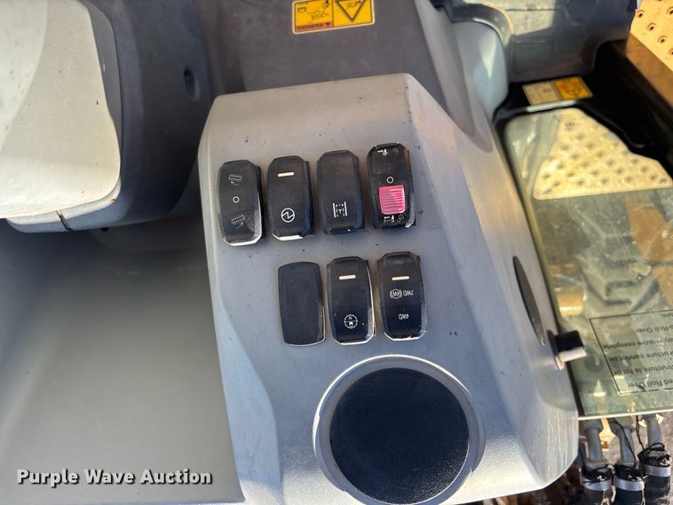 image for item EL6087 2019 Caterpillar 420F 2 IT backhoe