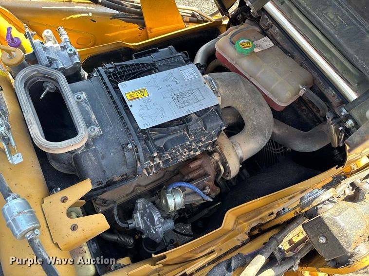 image for item EL6087 2019 Caterpillar 420F 2 IT backhoe