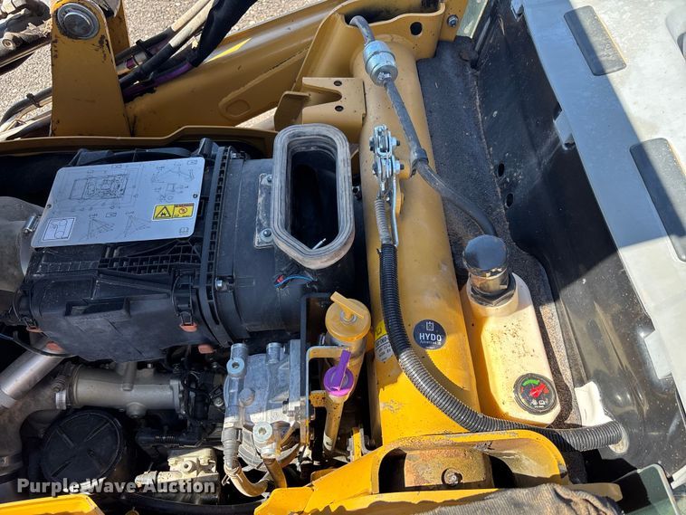 image for item EL6087 2019 Caterpillar 420F 2 IT backhoe