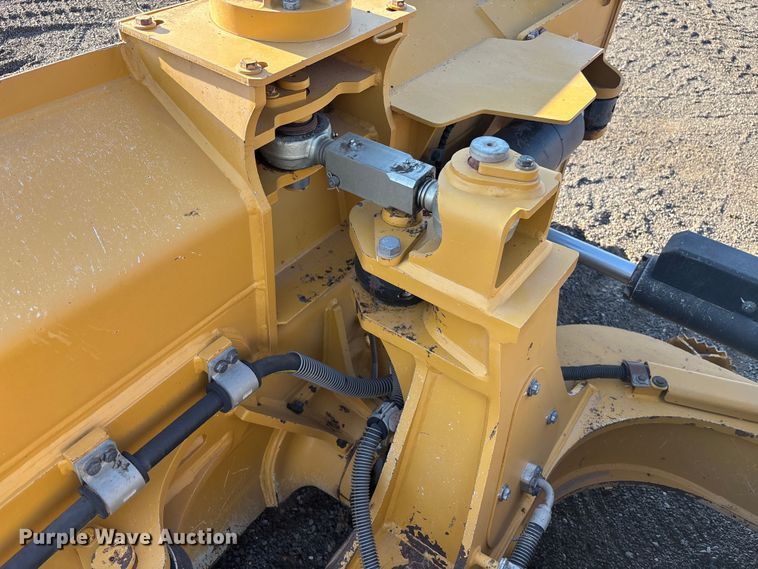 image for item EL6091 2020 Caterpillar D5 dozer