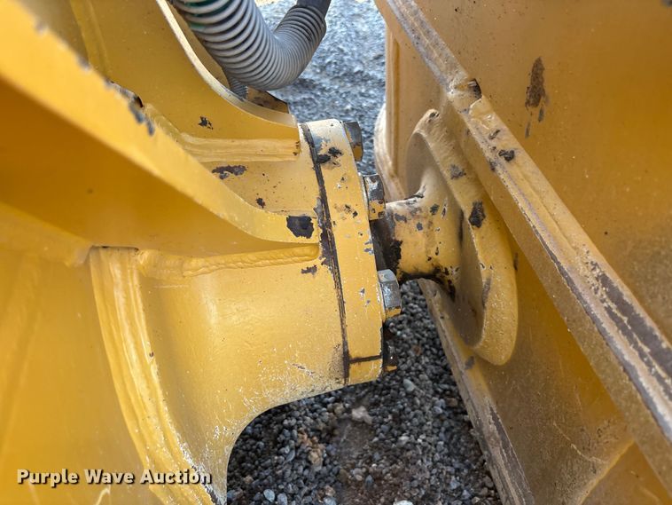 image for item EL6091 2020 Caterpillar D5 dozer