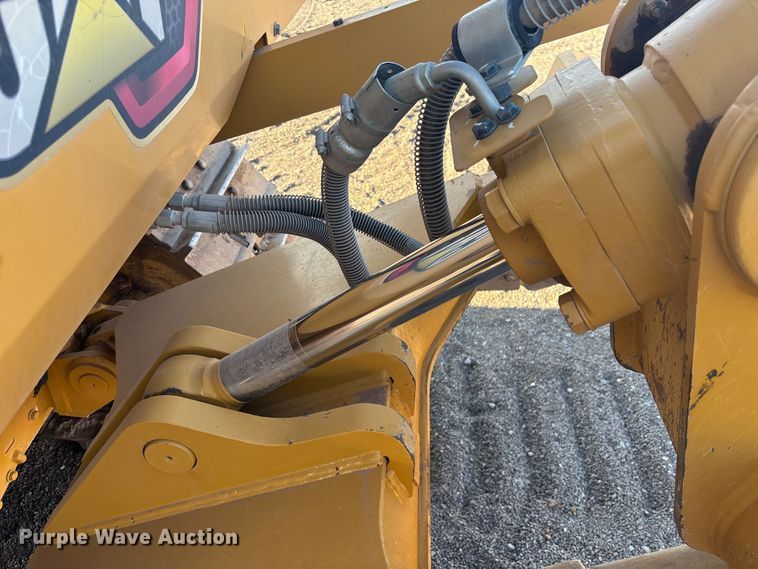 image for item EL6091 2020 Caterpillar D5 dozer