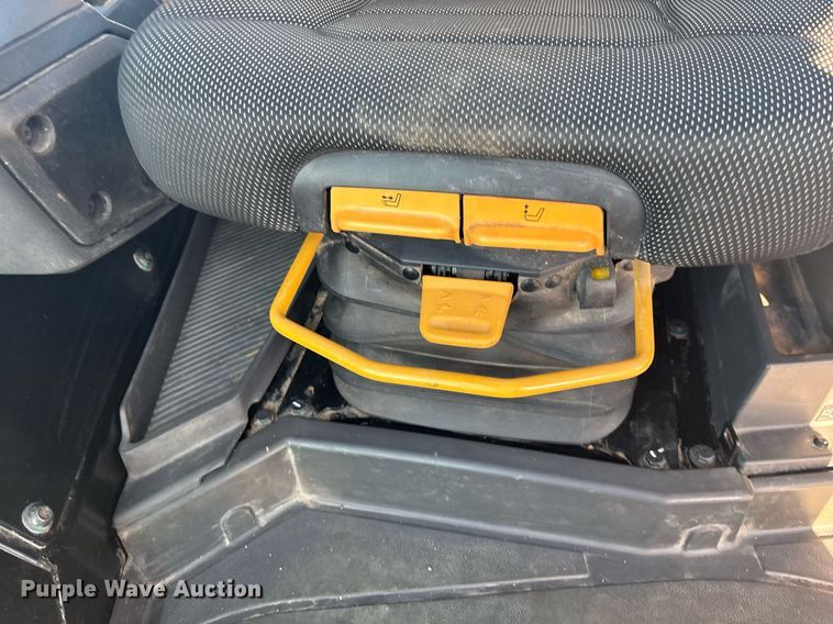 image for item EL6091 2020 Caterpillar D5 dozer