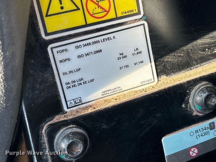 image for item EL6091 2020 Caterpillar D5 dozer