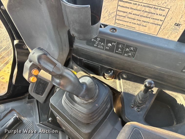 image for item EL6091 2020 Caterpillar D5 dozer