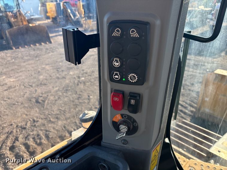 image for item EL6091 2020 Caterpillar D5 dozer