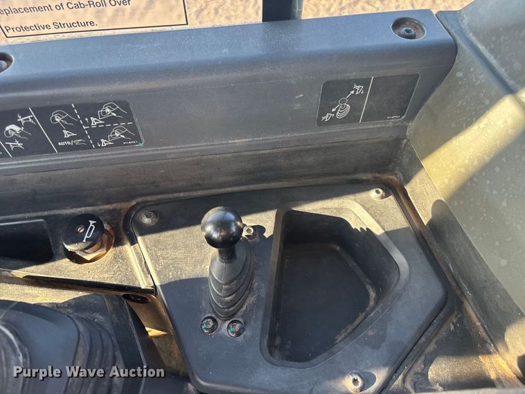 image for item EL6091 2020 Caterpillar D5 dozer