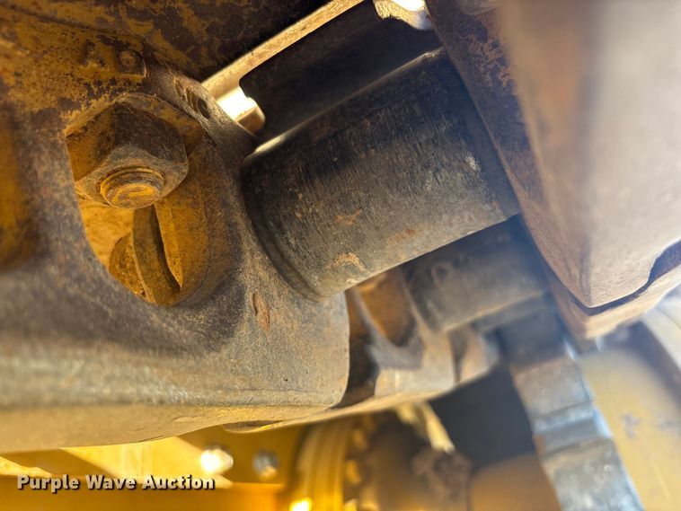 image for item EL6091 2020 Caterpillar D5 dozer