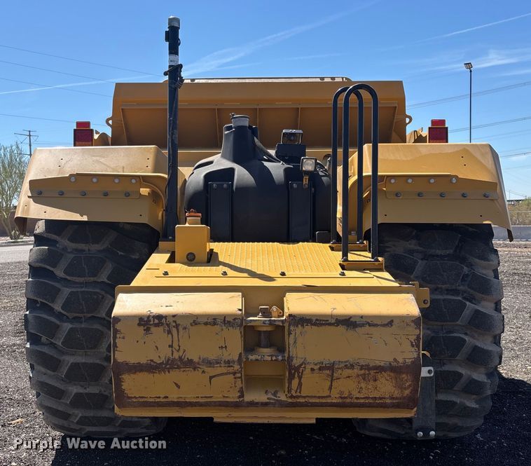 image for item EL6092 2022 Caterpillar 623K elevating scraper