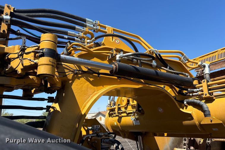 image for item EL6092 2022 Caterpillar 623K elevating scraper