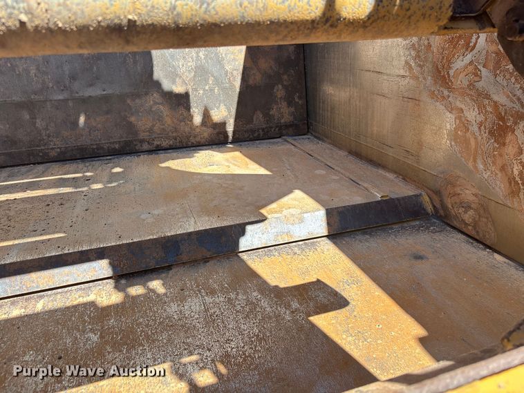 image for item EL6092 2022 Caterpillar 623K elevating scraper