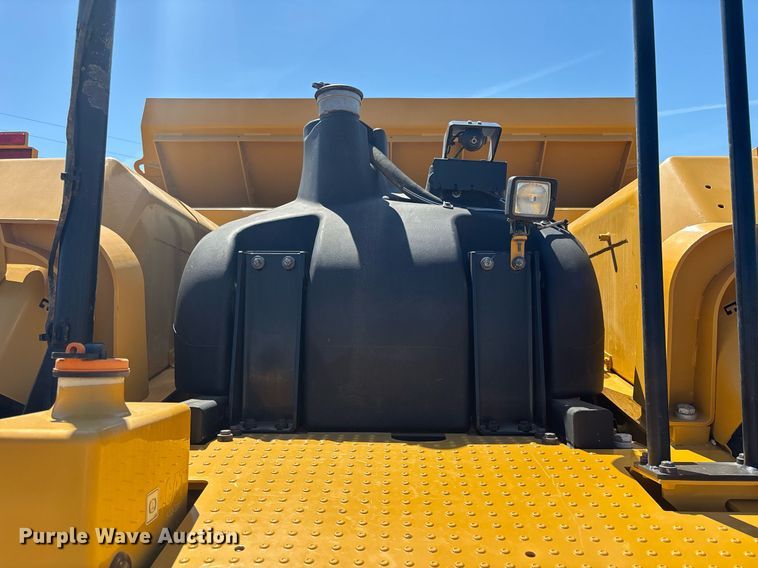 image for item EL6092 2022 Caterpillar 623K elevating scraper