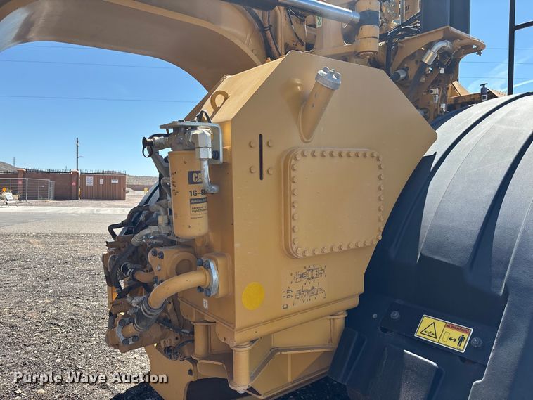 image for item EL6092 2022 Caterpillar 623K elevating scraper