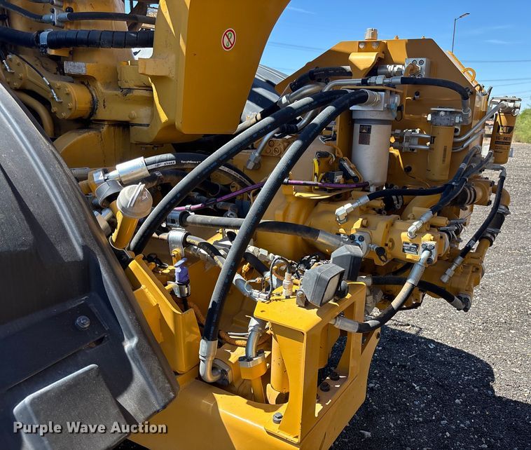 image for item EL6092 2022 Caterpillar 623K elevating scraper