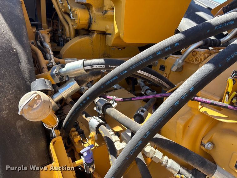 image for item EL6092 2022 Caterpillar 623K elevating scraper