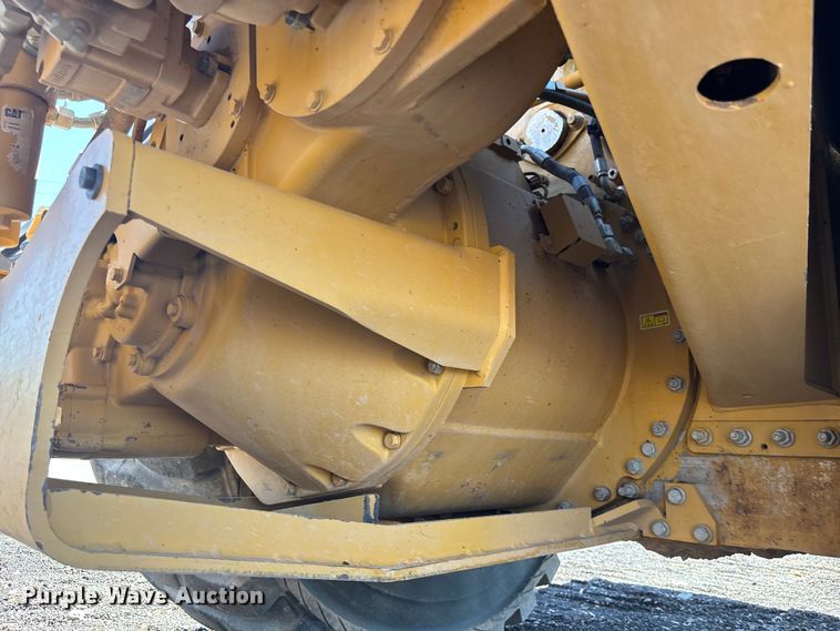 image for item EL6092 2022 Caterpillar 623K elevating scraper