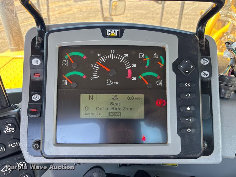 image for item EL6092 2022 Caterpillar 623K elevating scraper