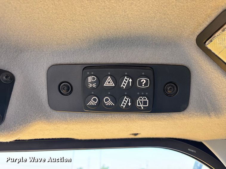 image for item EL6092 2022 Caterpillar 623K elevating scraper