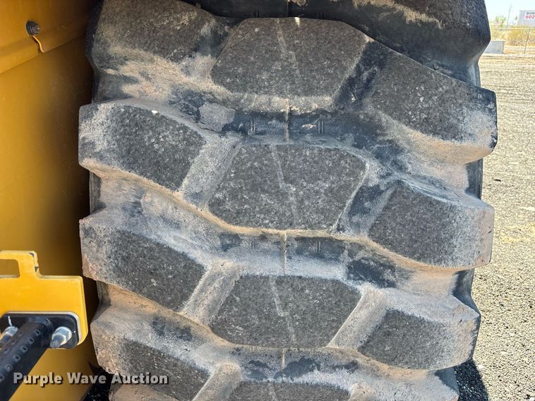 image for item EL6092 2022 Caterpillar 623K elevating scraper