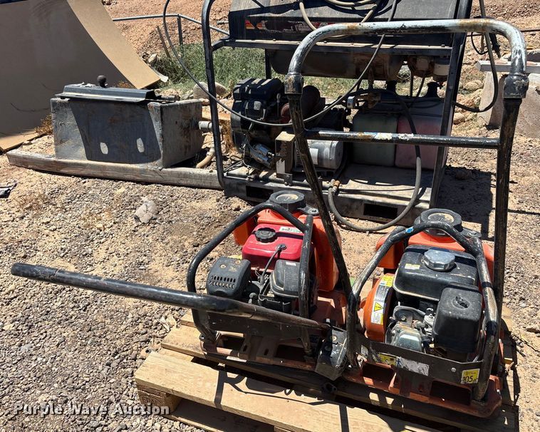 image for item EL6102 (2) plate compactors