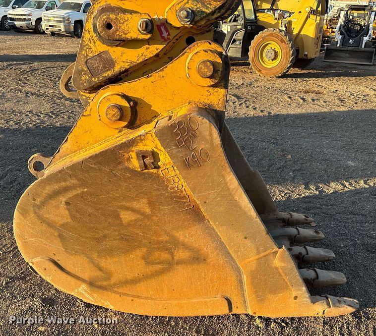 image for item EL6103 2016 Caterpillar 330F L excavator