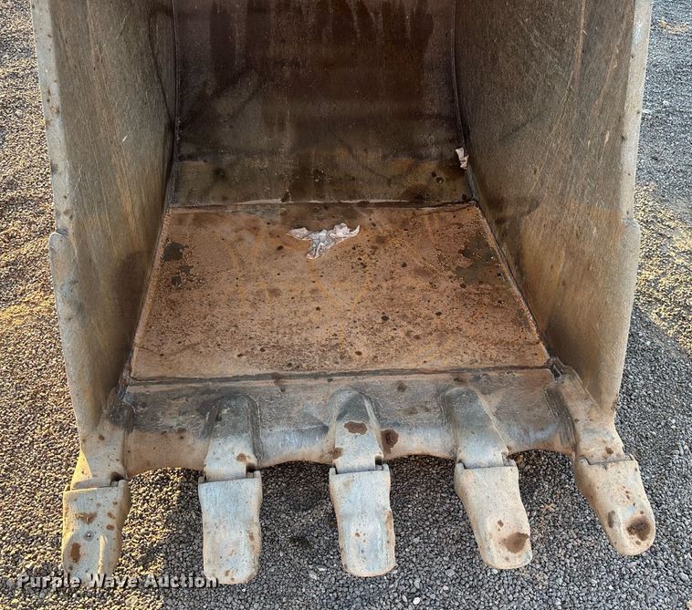 image for item EL6103 2016 Caterpillar 330F L excavator