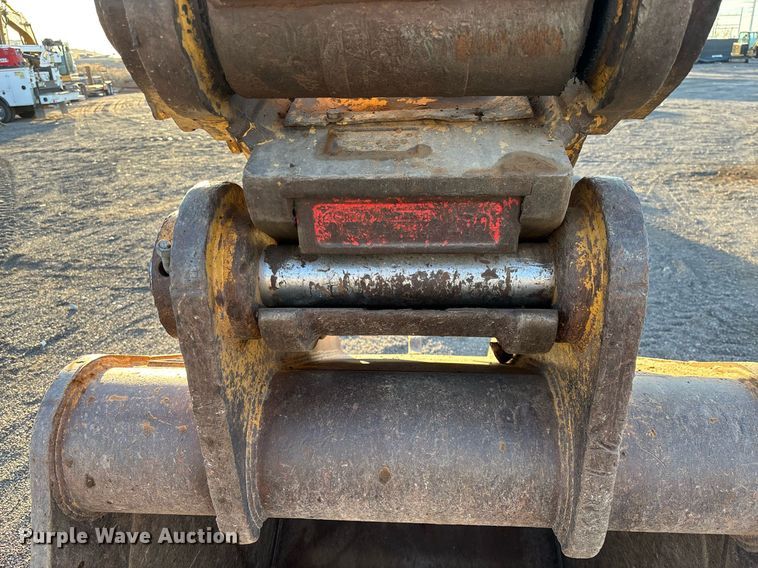 image for item EL6103 2016 Caterpillar 330F L excavator