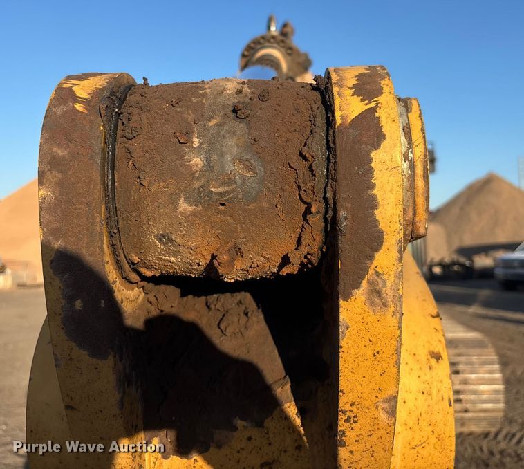 image for item EL6103 2016 Caterpillar 330F L excavator