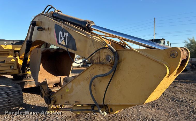 image for item EL6103 2016 Caterpillar 330F L excavator