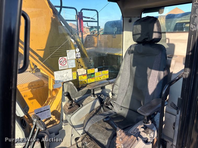 image for item EL6103 2016 Caterpillar 330F L excavator