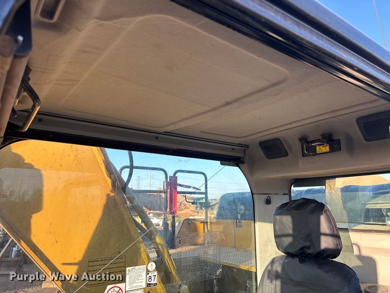 image for item EL6103 2016 Caterpillar 330F L excavator