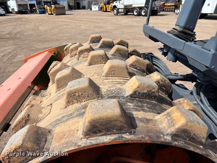 image for item EL6106 2016 Hamm H7i single drum vibratory roller