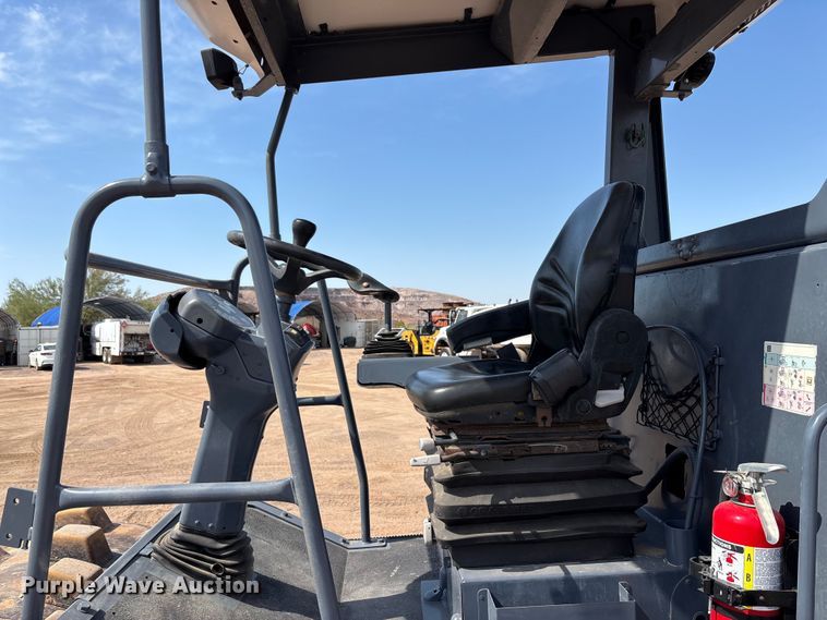 image for item EL6106 2016 Hamm H7i single drum vibratory roller