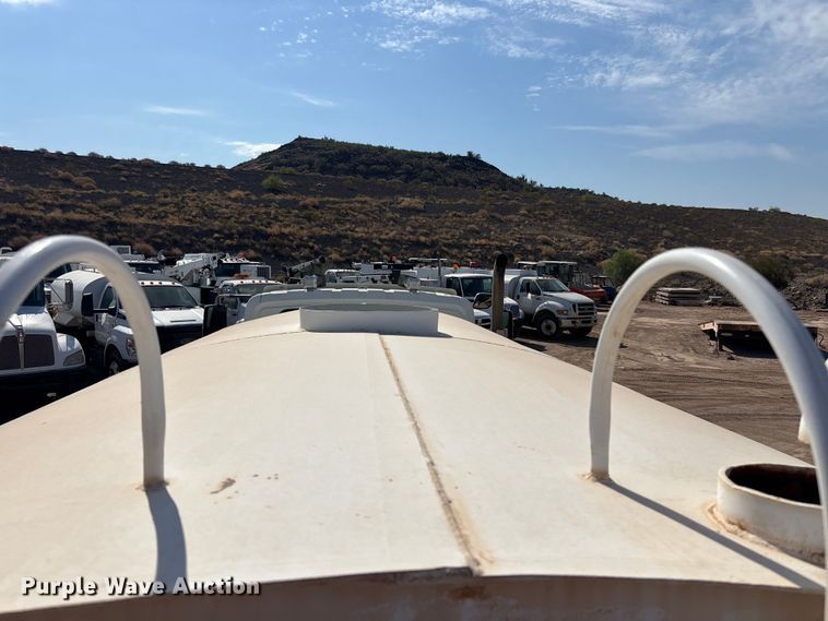 image for item EL6108 2013 International WorkStar 7400 water truck