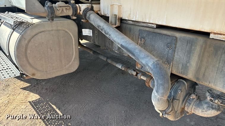 image for item EL6108 2013 International WorkStar 7400 water truck