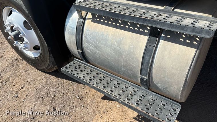 image for item EL6108 2013 International WorkStar 7400 water truck