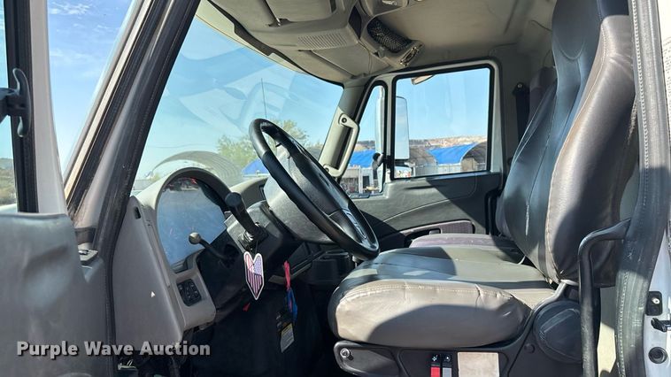 image for item EL6108 2013 International WorkStar 7400 water truck