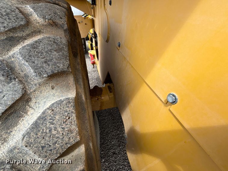 image for item EL6109 2020 Caterpillar 930M wheel loader