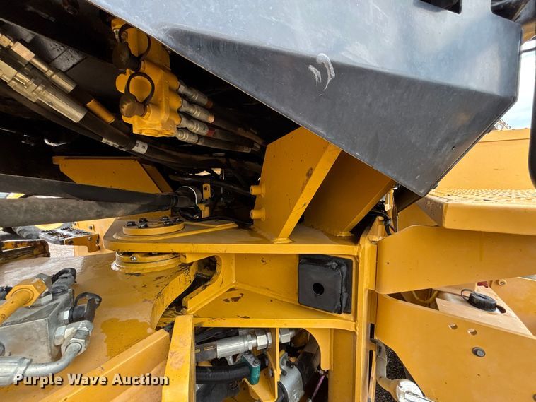 image for item EL6109 2020 Caterpillar 930M wheel loader