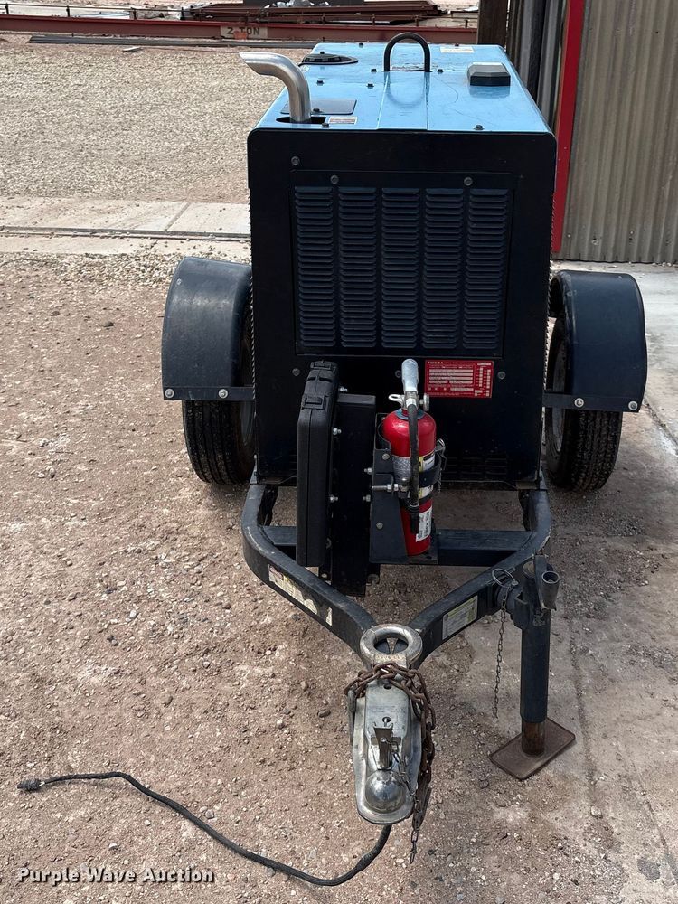 image for item EM0497 2018 Miller Big Blue 400 Pro welder/generator