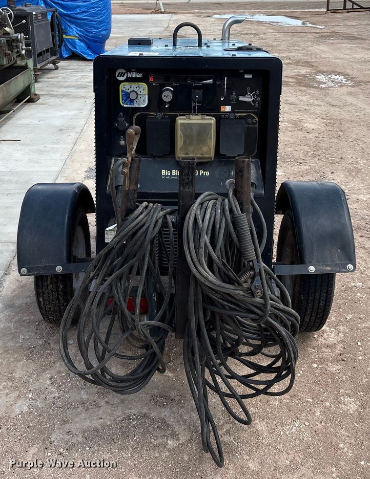 image for item EM0497 2018 Miller Big Blue 400 Pro welder/generator