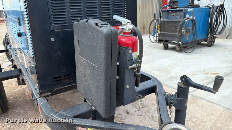 image for item EM0497 2018 Miller Big Blue 400 Pro welder/generator