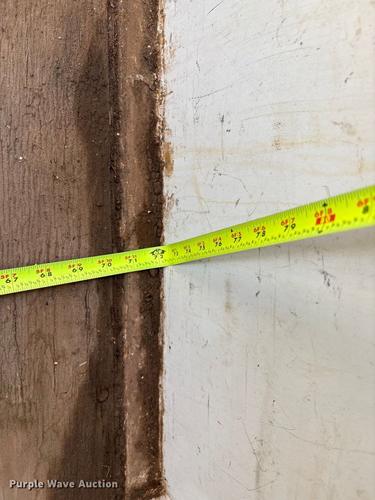 image for item EM0502 2002 Legend enclosed cargo trailer