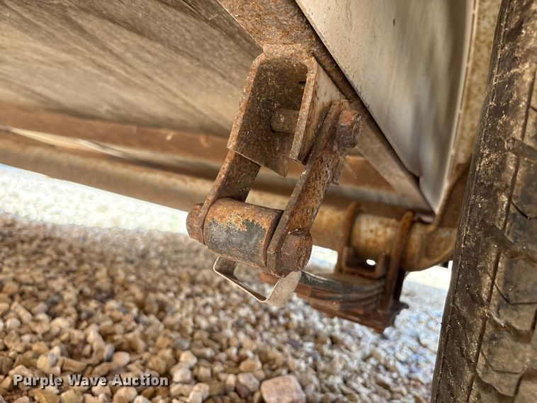 image for item EM0502 2002 Legend enclosed cargo trailer