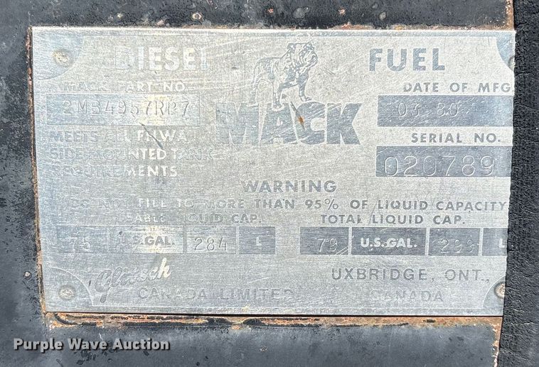 image for item EM0512 1984 Mack R686ST dump truck