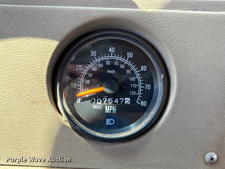 image for item EM0512 1984 Mack R686ST dump truck