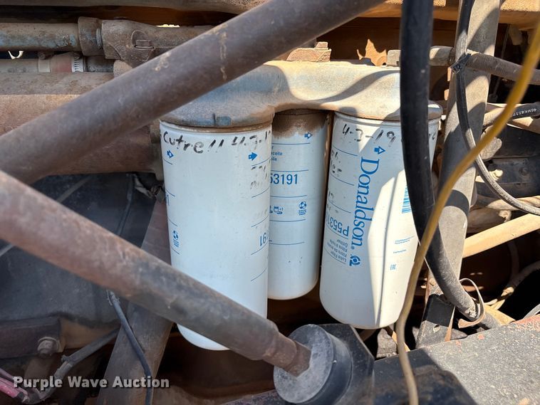 image for item EM0512 1984 Mack R686ST dump truck